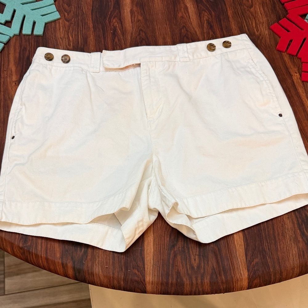 Tommy Hilfiger 12 Women's White Buttoned Shorts 100% Cotton